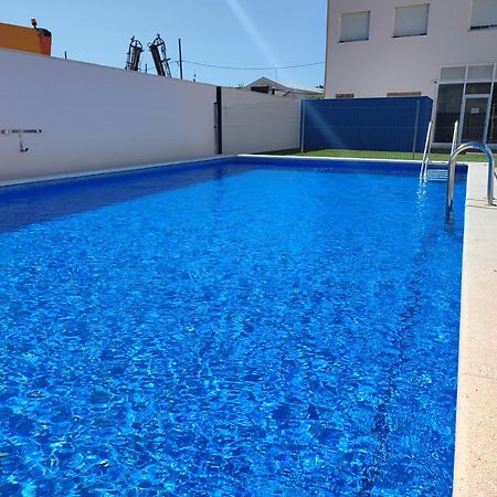 Nina'S Blue Pool & Beach Deltebre Dış mekan fotoğraf